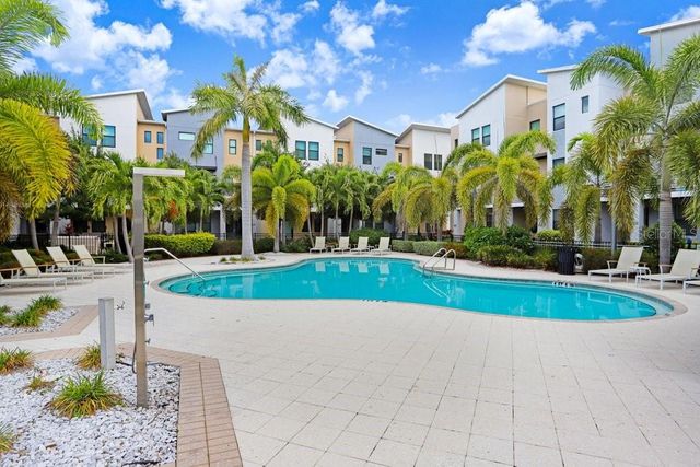 1210 25TH STREET N, St Petersburg, FL 33713