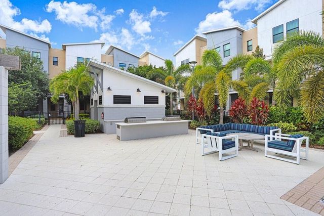 1210 25TH STREET N, St Petersburg, FL 33713