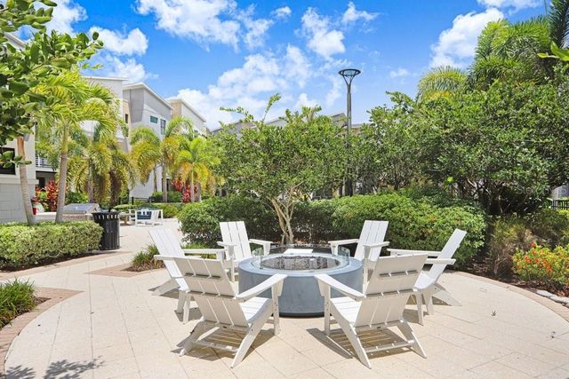 1210 25TH STREET N, St Petersburg, FL 33713