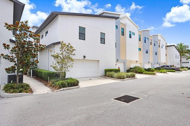 1210 25TH STREET N, St Petersburg, FL 33713