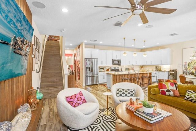 1210 25TH STREET N, St Petersburg, FL 33713
