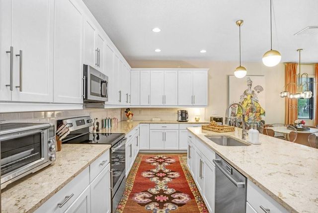 1210 25TH STREET N, St Petersburg, FL 33713