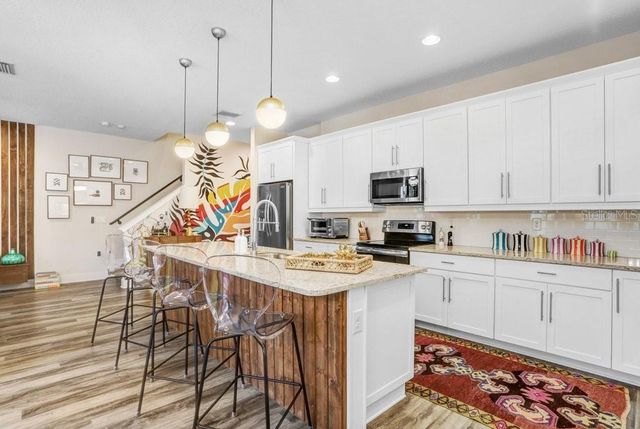 1210 25TH STREET N, St Petersburg, FL 33713