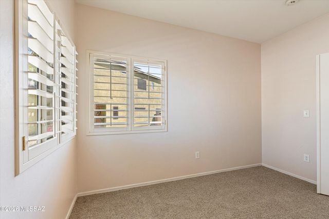 8277 W Zlacket Drive, Tucson, AZ 85757