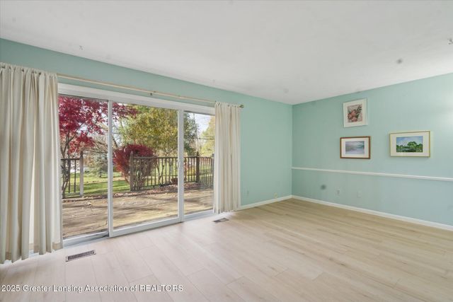 868 Southfield Drive, Williamston, MI 48895