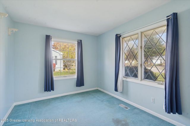 868 Southfield Drive, Williamston, MI 48895