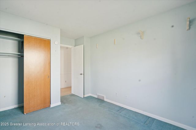 868 Southfield Drive, Williamston, MI 48895