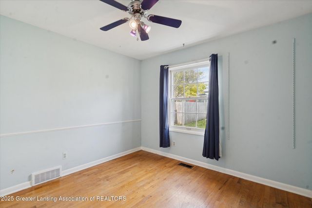 868 Southfield Drive, Williamston, MI 48895