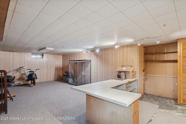 868 Southfield Drive, Williamston, MI 48895