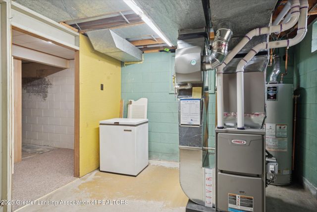 868 Southfield Drive, Williamston, MI 48895