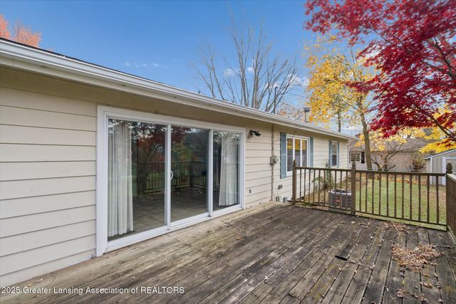 868 Southfield Drive, Williamston, MI 48895