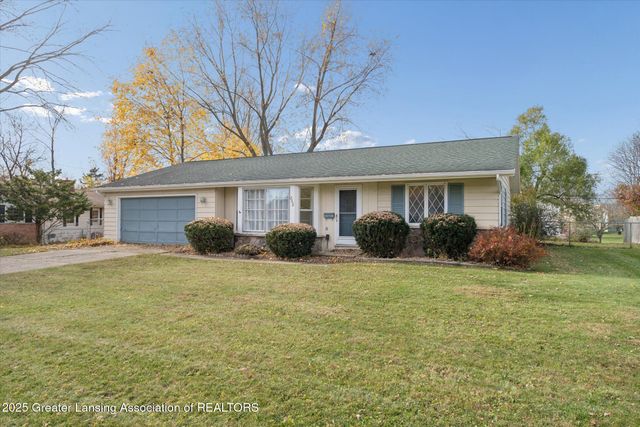 868 Southfield Drive, Williamston, MI 48895