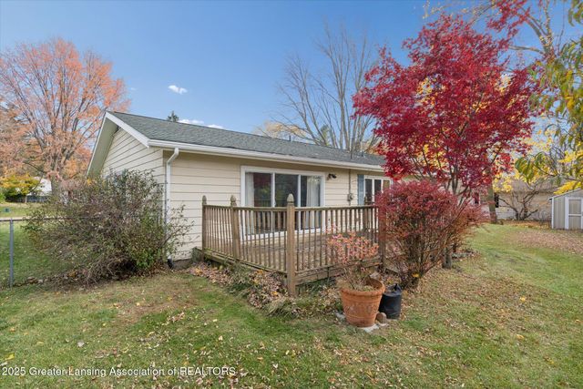 868 Southfield Drive, Williamston, MI 48895