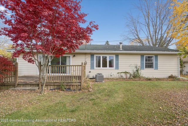 868 Southfield Drive, Williamston, MI 48895