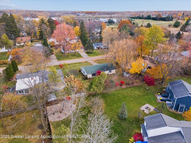 868 Southfield Drive, Williamston, MI 48895