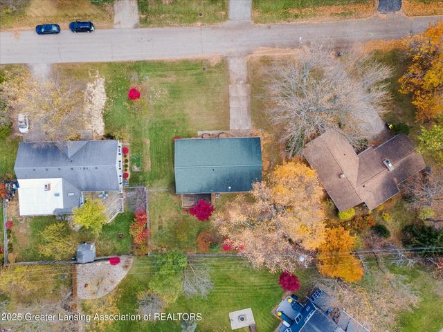 868 Southfield Drive, Williamston, MI 48895