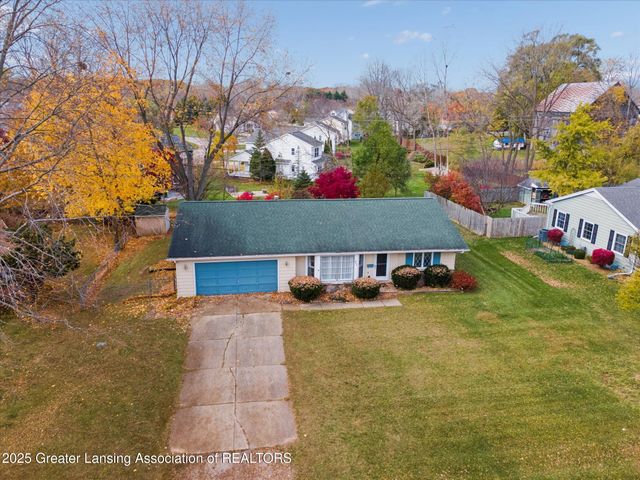 868 Southfield Drive, Williamston, MI 48895