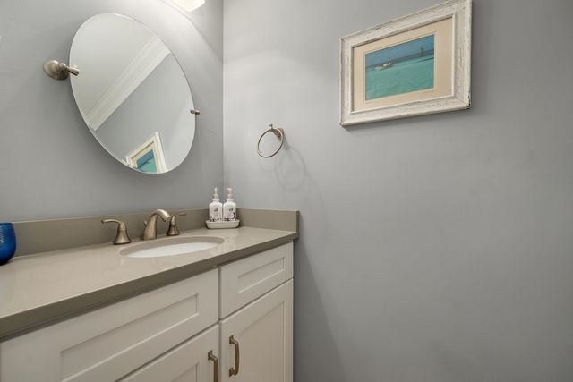 103 Clark Rd Unit 7, Wolfeboro, NH 03894