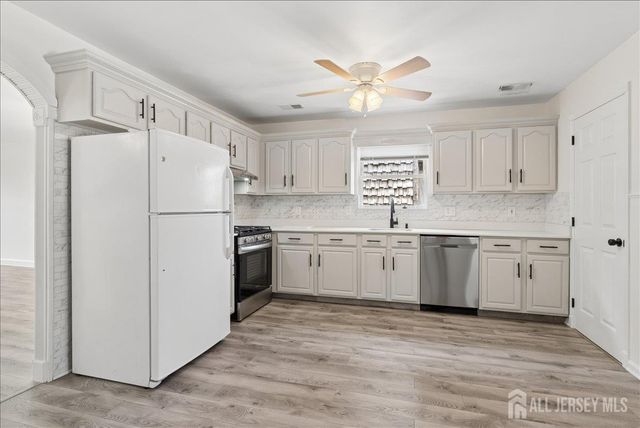 155 Emerson Street 155, Carteret, NJ 07008