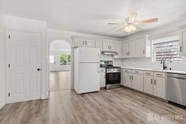 155 Emerson Street 155, Carteret, NJ 07008