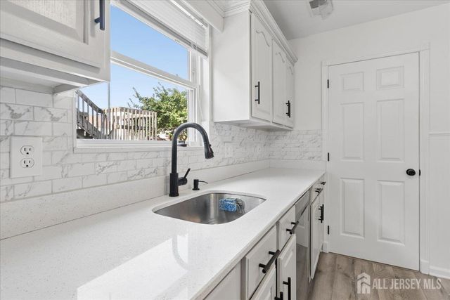 155 Emerson Street 155, Carteret, NJ 07008