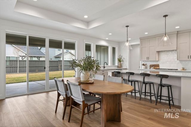 6807 S Messner Way, Meridian, ID 83642