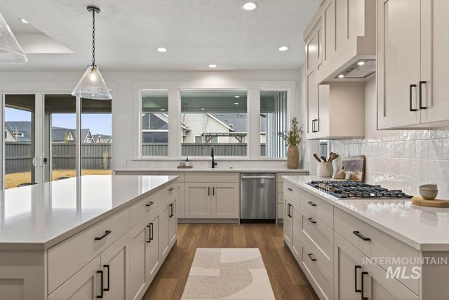 6807 S Messner Way, Meridian, ID 83642