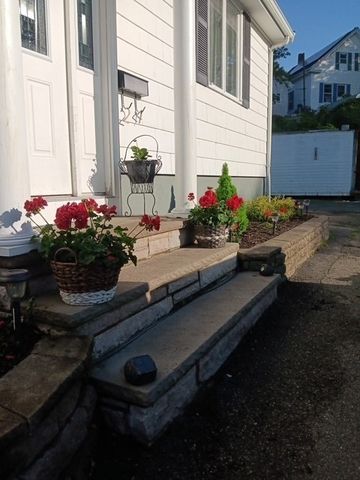 24 Lily Street, Lynn, MA 01902