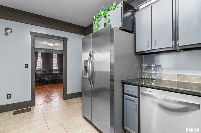 1621 N 8TH Street, Springfield, IL 62702