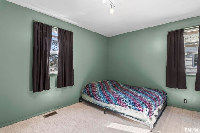 1621 N 8TH Street, Springfield, IL 62702