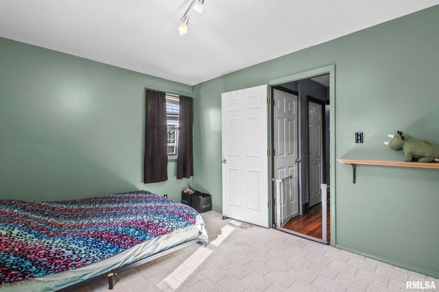 1621 N 8TH Street, Springfield, IL 62702