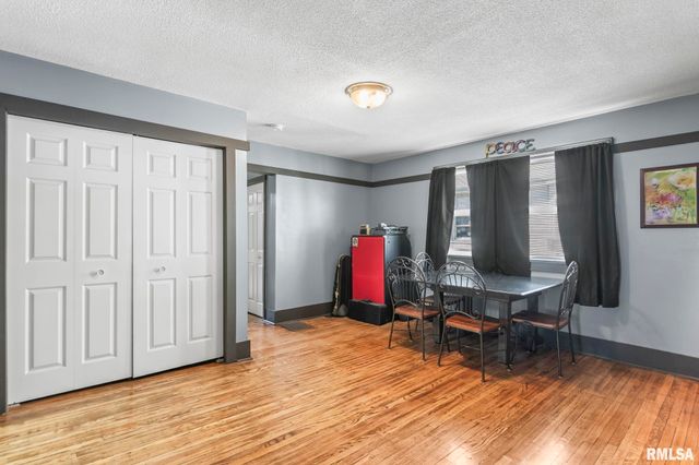 1621 N 8TH Street, Springfield, IL 62702