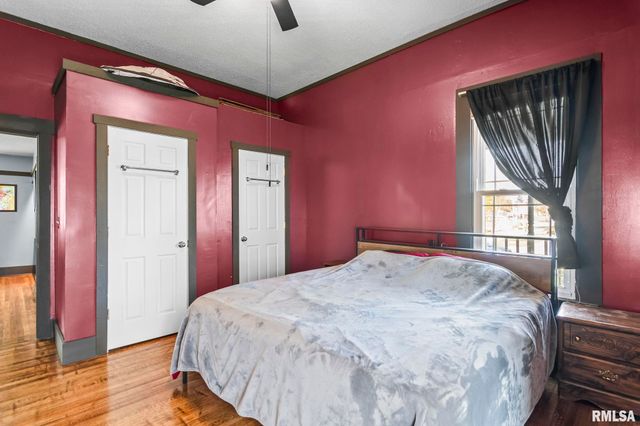 1621 N 8TH Street, Springfield, IL 62702