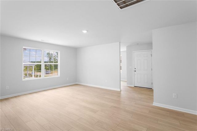 131 Primrose Street, King, NC 27021