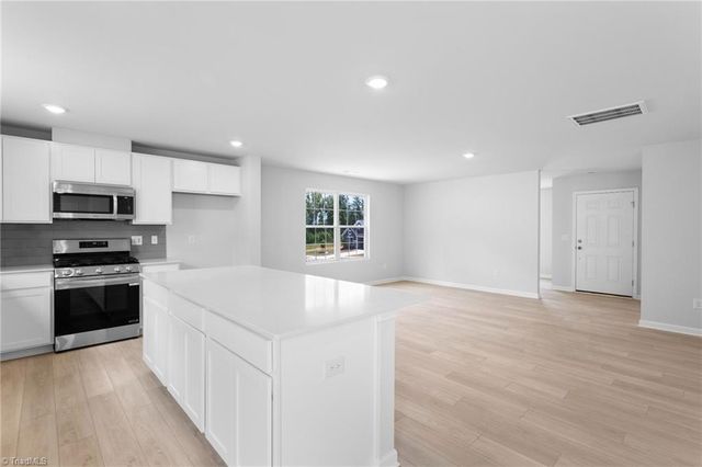 131 Primrose Street, King, NC 27021