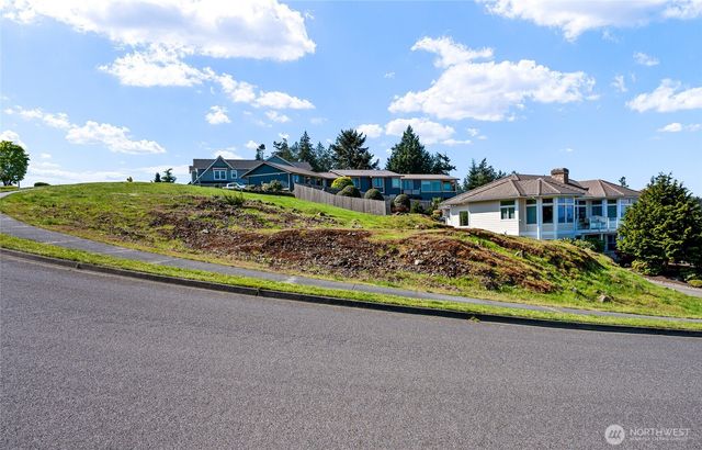 2414 Washington Court, Anacortes, WA 98221