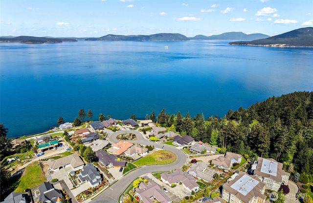 2414 Washington Court, Anacortes, WA 98221