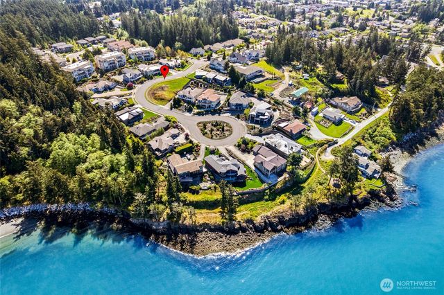 2414 Washington Court, Anacortes, WA 98221