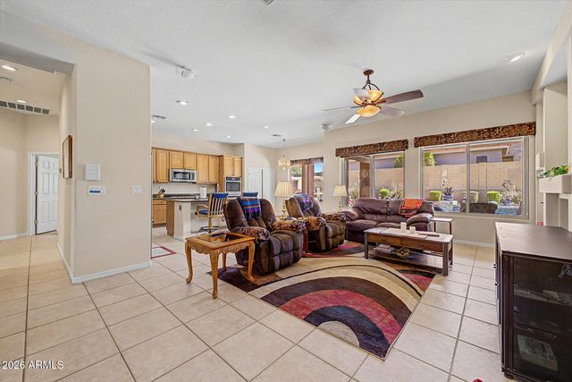 2026 W HIDDEN TREASURE Way, Phoenix, AZ 85086
