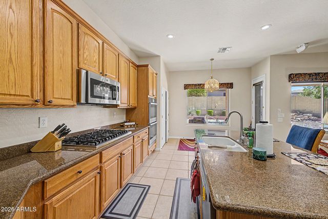 2026 W HIDDEN TREASURE Way, Phoenix, AZ 85086