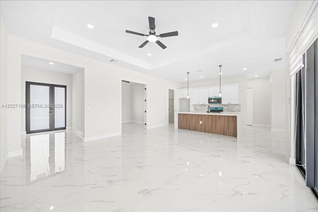 1226 NE 5TH PL, Cape Coral, FL 33909