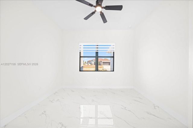 1226 NE 5TH PL, Cape Coral, FL 33909
