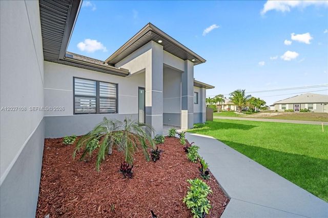 1226 NE 5TH PL, Cape Coral, FL 33909