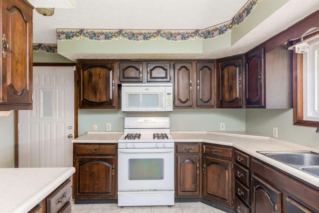 9672 Schoolhouse Road NW, Canal Winchester, OH 43110