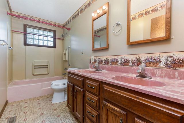 9672 Schoolhouse Road NW, Canal Winchester, OH 43110