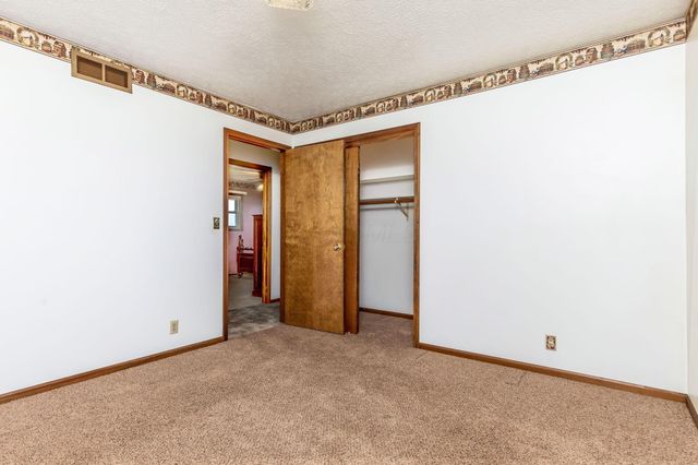 9672 Schoolhouse Road NW, Canal Winchester, OH 43110