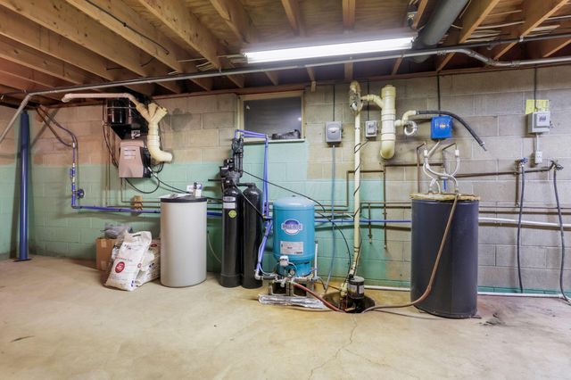 9672 Schoolhouse Road NW, Canal Winchester, OH 43110