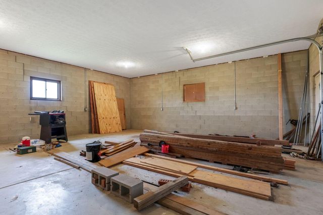 9672 Schoolhouse Road NW, Canal Winchester, OH 43110
