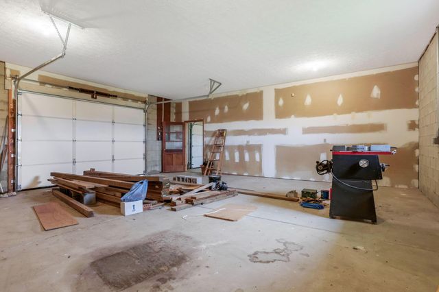 9672 Schoolhouse Road NW, Canal Winchester, OH 43110