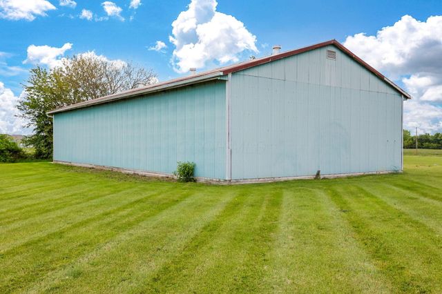 9672 Schoolhouse Road NW, Canal Winchester, OH 43110